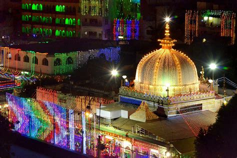 AJMER : A view of the shrine of Khwaja Moinuddin Chishti decorated for ...