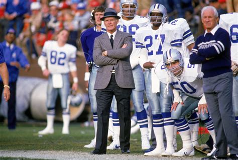 Tom Landry sixth-best NFL coach ever? 2 additional Cowboys make Top 25