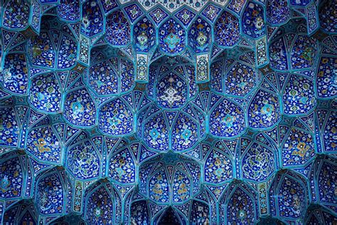 Meet the 9 original ranges of Persian colors in the world - Irantripedia