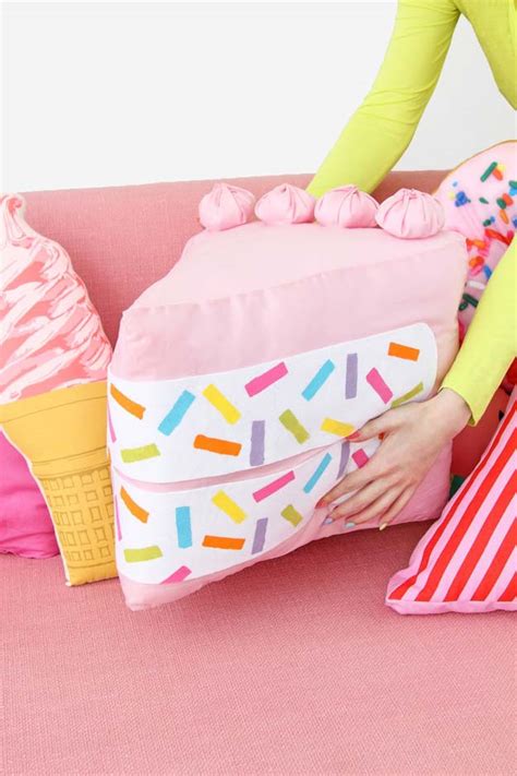 45 Fun DIY pillows