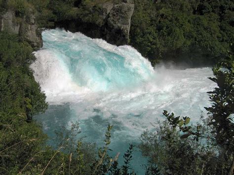 Huka Falls Walkway, Taupo (2024) - Images, Timings | Holidify