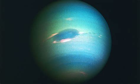 First image showing clouds in Neptune's atmosphere, taken by Voyager 2 ...