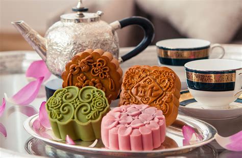 Mooncake Festival | Mooncake festival, Moon cake, Cake festival