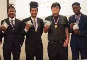 Keiser University Tampa awards $25,000 scholarship to local high school ...