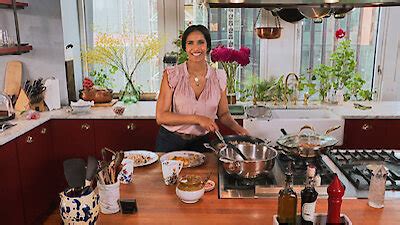 Watch Selena + Chef Season 3 Episode 6 - Selena + Padma Lakshmi Online Now