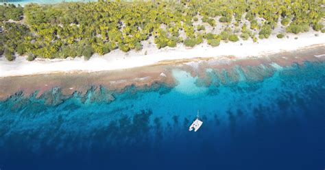 Tiny atoll in the Pacific Ocean offers glimpse into warmer world ...