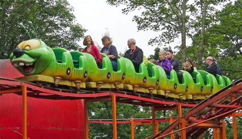 The Wriggler at Gulliver's World review, ride info and photo gallery ...