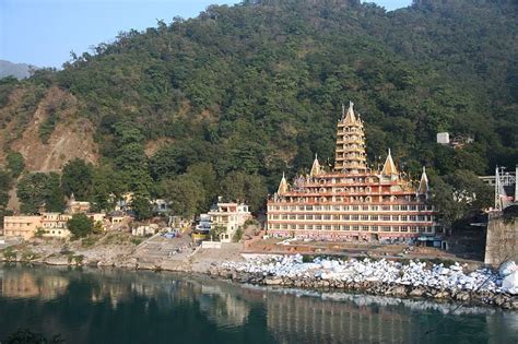 Rishikesh, India -map, places to visit,things to do,facts