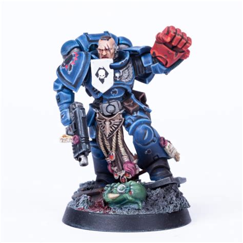 Showcase: Crimson Fists Primaris Captain » Tale of Painters