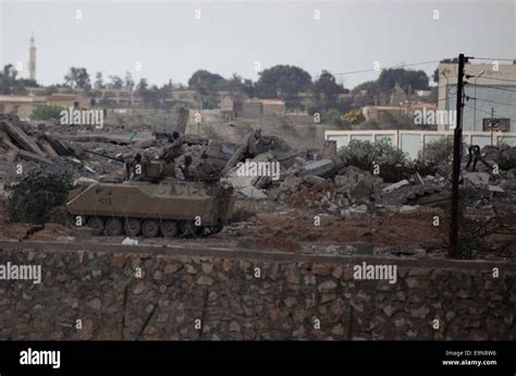 Rafah, Gaza Strip, Palestinian Territory. 30th Oct, 2014. Egyptian ...