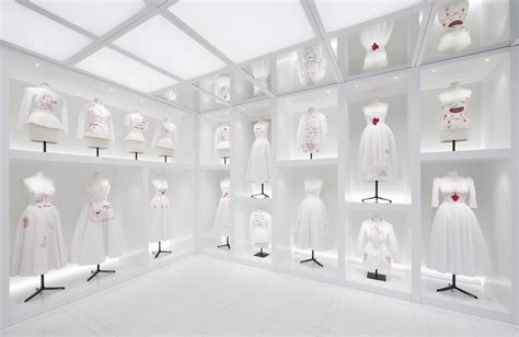 Dior’s New Exhibition at La Galerie Dior Highlights Women’s Art | The Impression