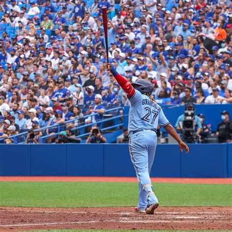 Toronto Blue Jays Aug. 8, 1987: George Bell Hits 35th Homer In Team's ...