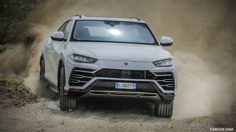 Lamborghini Urus | 2019MY | Off-Road