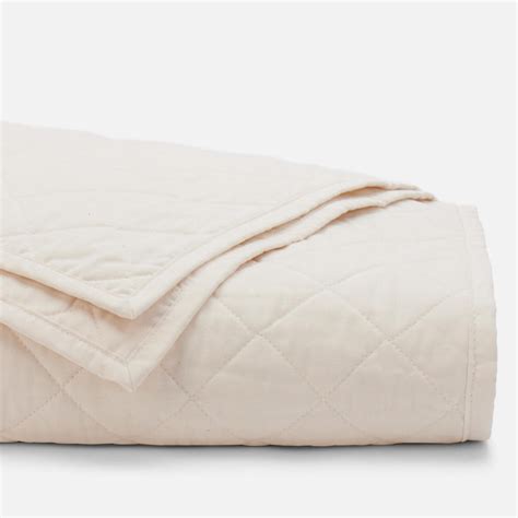 American-Made Luxury Cotton Quilts | Red Land Cotton