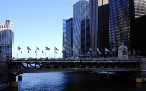 Michigan Avenue Bridge, Chicago