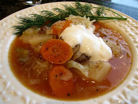 Mennonite Girls Can Cook: Cabbage Borscht