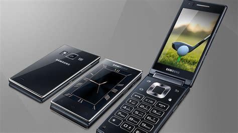 Samsung W2019 Android Flip Phone With Dual Super AMOLED Displays