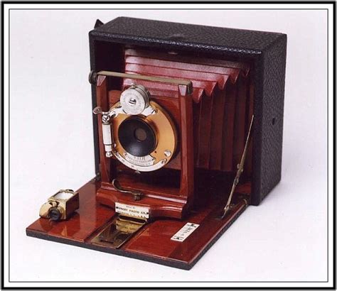 Antique and Classic Cameras