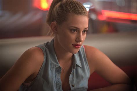 Riverdale Boss and Lili Reinhart Weigh In on Betty's Hidden Dark Side - TV Guide