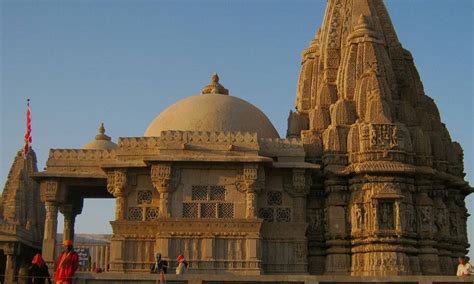 Dwarkadhish Temple Dwarka, Jagat Mandir, Timings & Facts