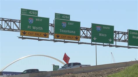 Federal decision leads to change in Texas highway signs | khou.com