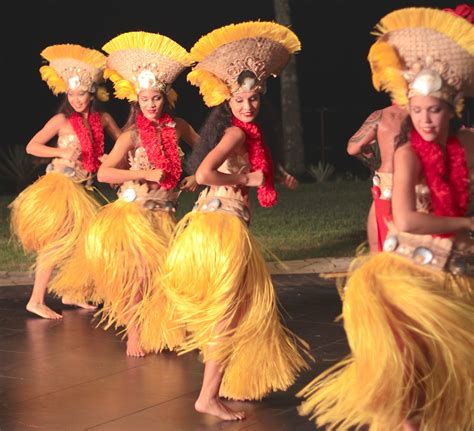 The difference between the hula and Tahitian Dance | Tahiti dance online