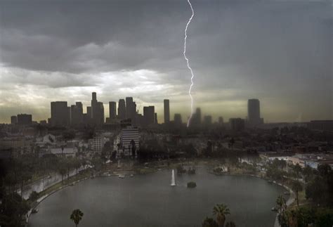 Rain, thunder and lightning pound L.A. area; flooding possible - LA Times