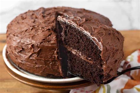 Chocolate Mayonnaise Cake - Retro Recipe Box