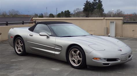 Light Pewter 2001 Chevrolet Corvette