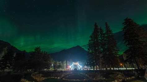 See The Northern Lights In Banff (Explained!) – Park Pilgrim