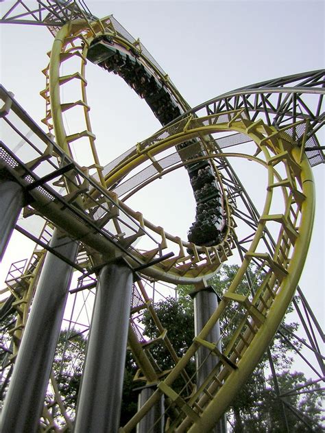 Busch Gardens Williamsburg - Loch Ness Monster (Williamsburg, VA ...