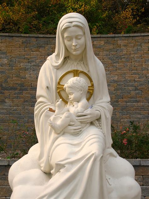 Mary Mother Of Jesus Statue : Peekture: Chinese & Japanese Depiction Of ...