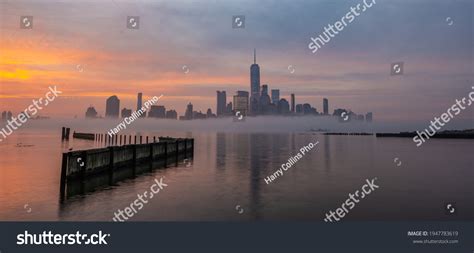 New York City Skyline Sunrise Stock Photo 1947783619 | Shutterstock