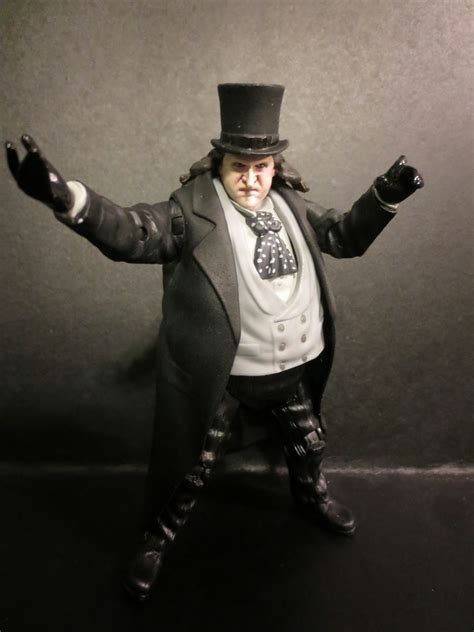 Action Figure Review: The Penguin (Batman Returns) from DC Multiverse by Mattel | FunkoShop