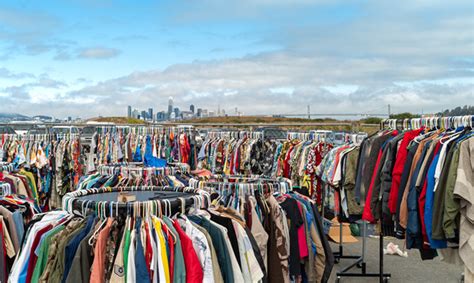 9 Largest Flea Markets in The United States - Largest.org