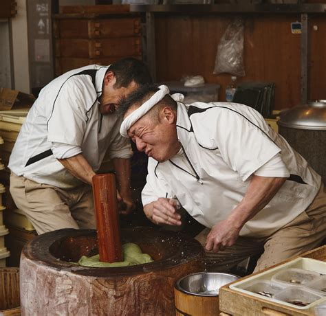 Mochi Making in Nara : r/japanpics