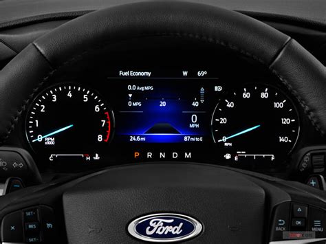 2020 Ford Explorer: 21 Interior Photos | U.S. News