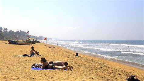 Kalutara Beach in Sri Lanka | Sri Lanka Beach Destinations | Beach ...