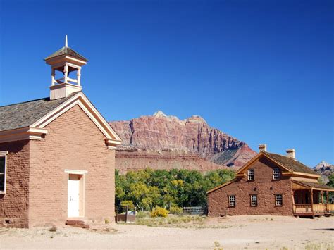 Grafton: A Ghost Town In Southern Utah You'll Want To Visit