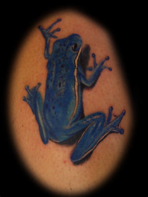 Realistic Frog Tattoo Tree Frog Tattoos, Cartoon Trees, Tree Frogs, Picture Tattoos, Art Tattoo ...