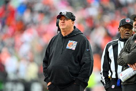 Report: Former Browns OC Alex Van Pelt to Interview with Raiders