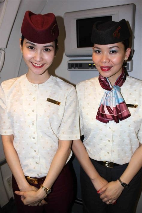 QATAR AIRWAYS | Qatar airways cabin crew, Flight attendant uniform, Qatar airways