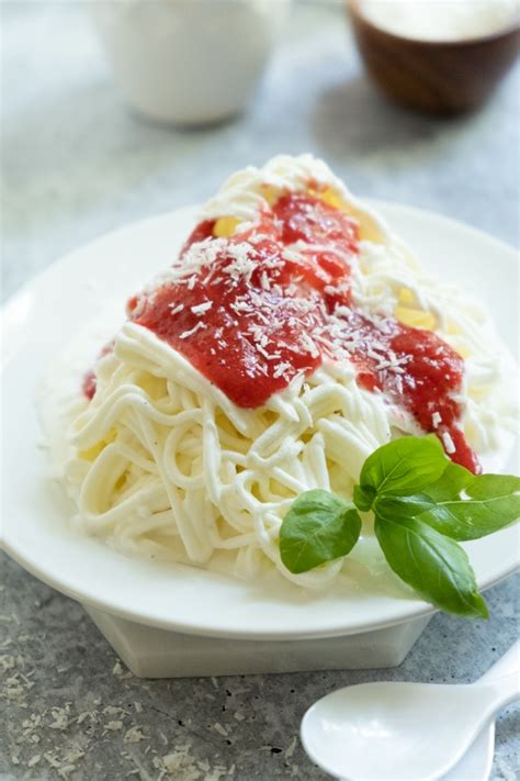 German Spaghetti Ice Cream (Homemade Spaghettieis Recipe ...