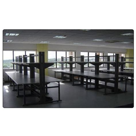 Modular Laboratory Workstations at best price in Bengaluru by Rahul Fab Systems | ID: 7362911773