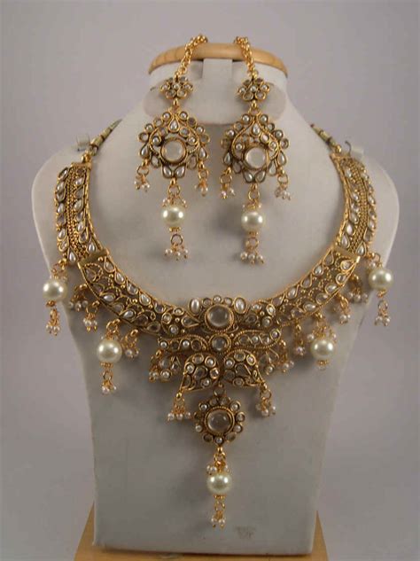 Antique Jewelry Necklace Sets