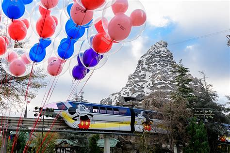 Disneyland Resort to Welcome Back the Iconic Disneyland Monorail ...