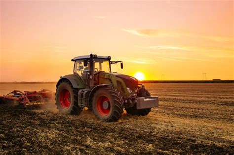 Tractor Safety Tips You Need to Know | Lawson, MO