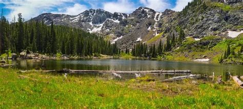 14 Best Alpine Lake Hikes in Colorado