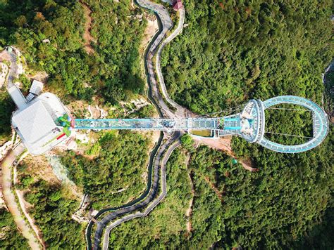 Breathtaking glass bridge in Guangdong - Chinadaily.com.cn