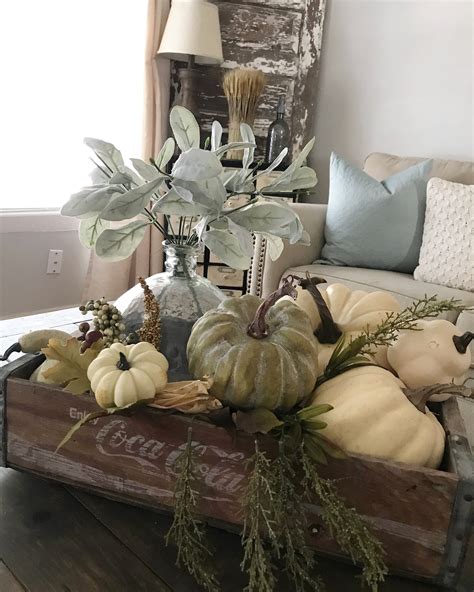 Awesome 42 Cozy Fall Porch Farmhouse Style | Farmhouse fall decor, Fall home decor, Autumn home